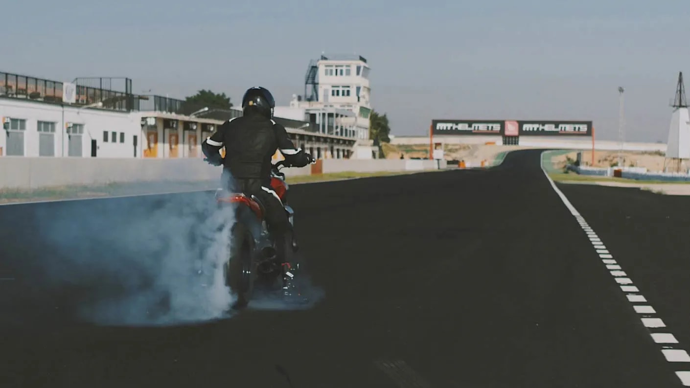 Triumph rocket new arrivals acceleration